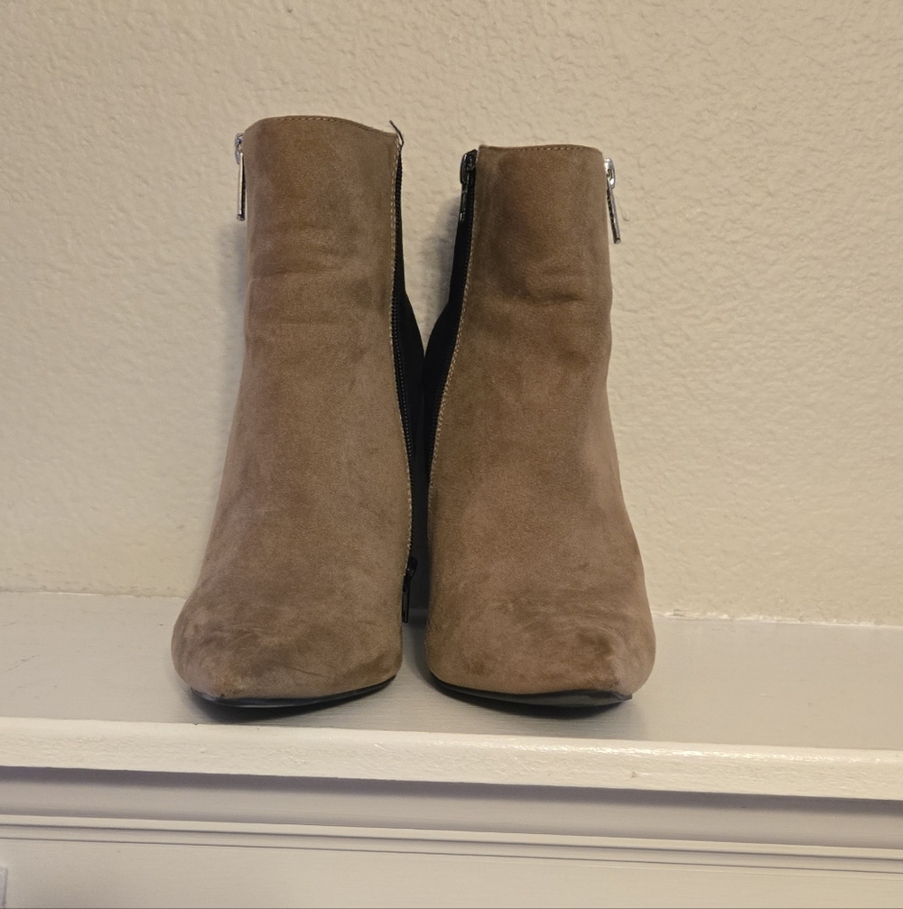 Two-Tone Suede Ankle Boots - Picture 3 of 4